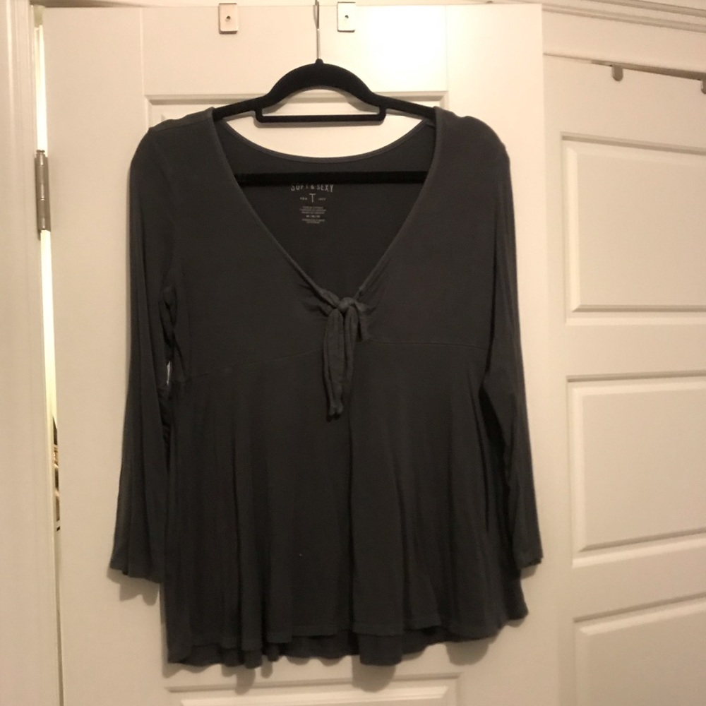 Soft & Sexy American Eagle Tie Front Top
